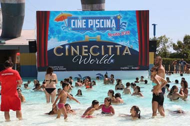 Animazione in Cinepiscina 9